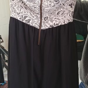 Mimi Chica Dress Size M (it has train)